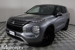Used 2022 Mitsubishi Outlander SUV SE For Sale in Fort Worth