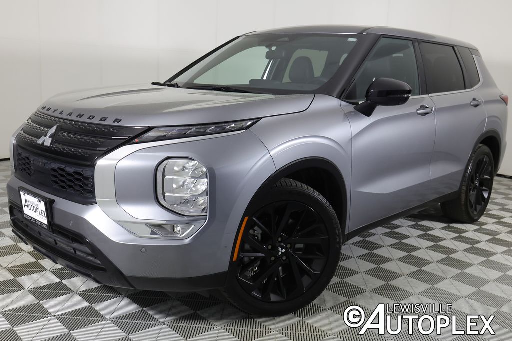 2024 Mitsubishi Outlander SE Black Edition 2WD's photo