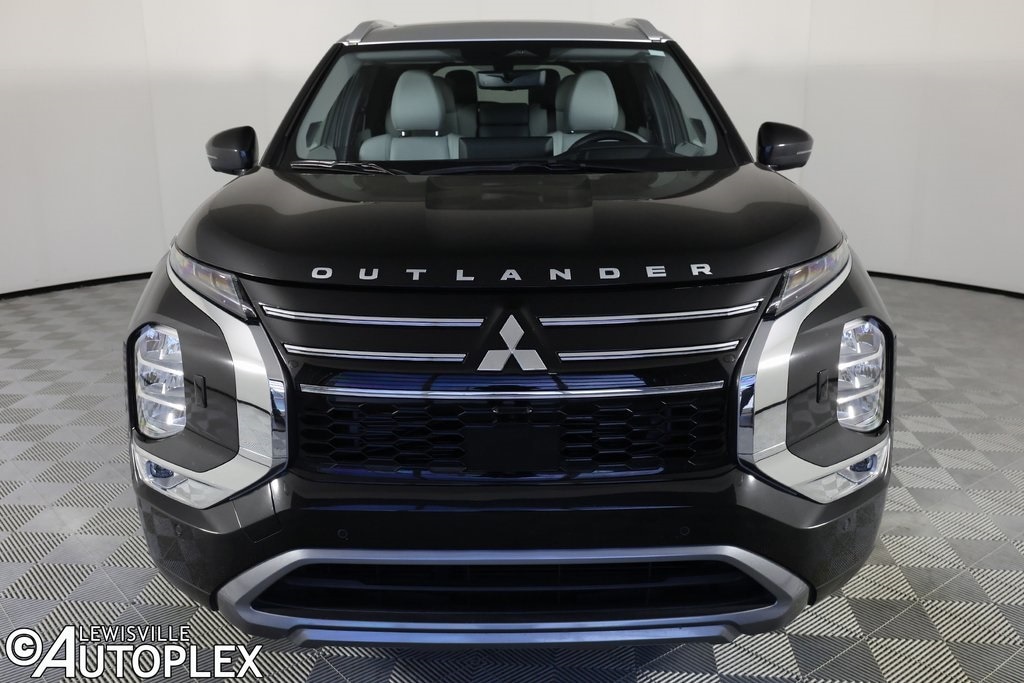 Used 2025 Mitsubishi Outlander Platinum Edition SUV