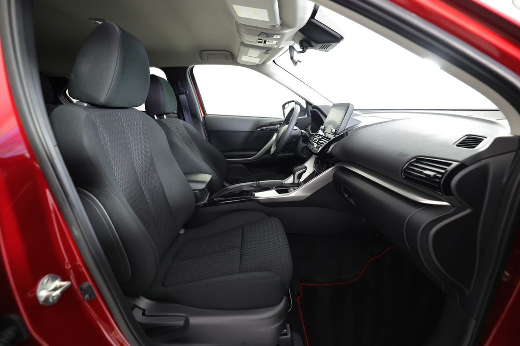 2026 Mitsubishi Eclipse Cross LE - Photo 10