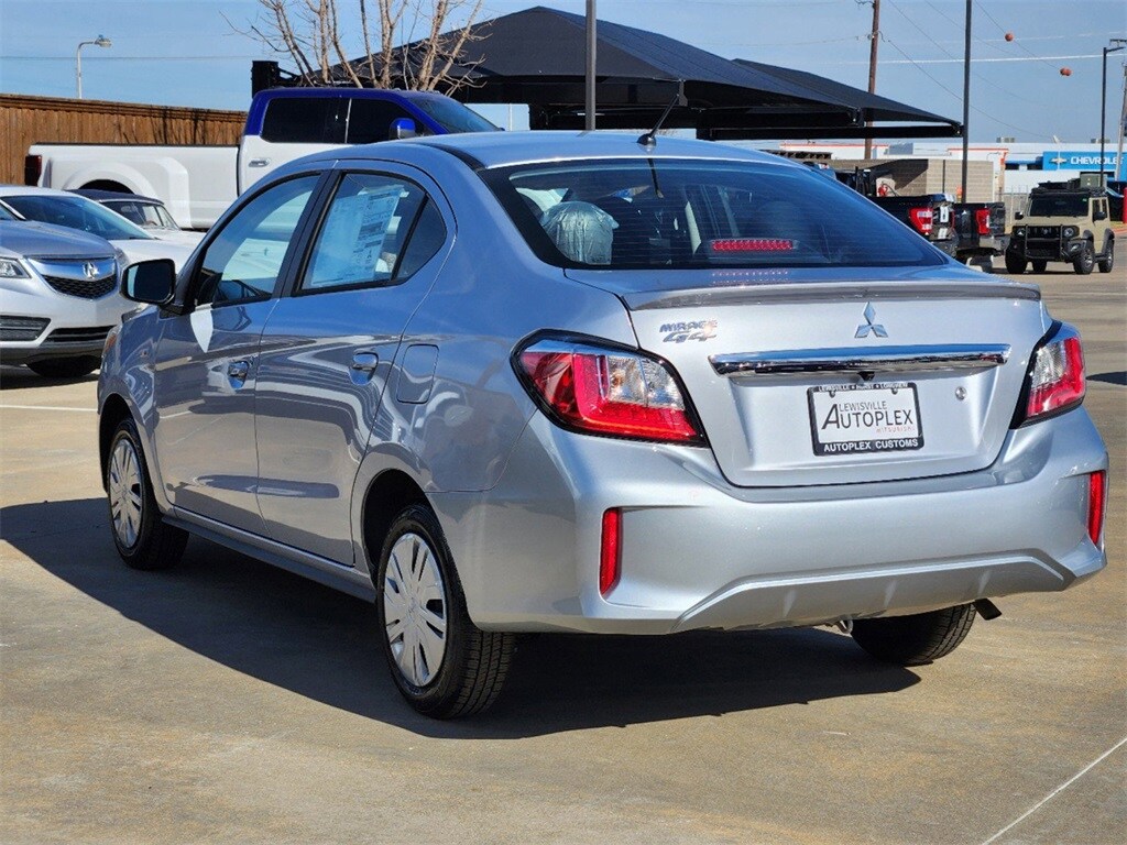 2024 Mitsubishi Mirage G4 ES photo 3