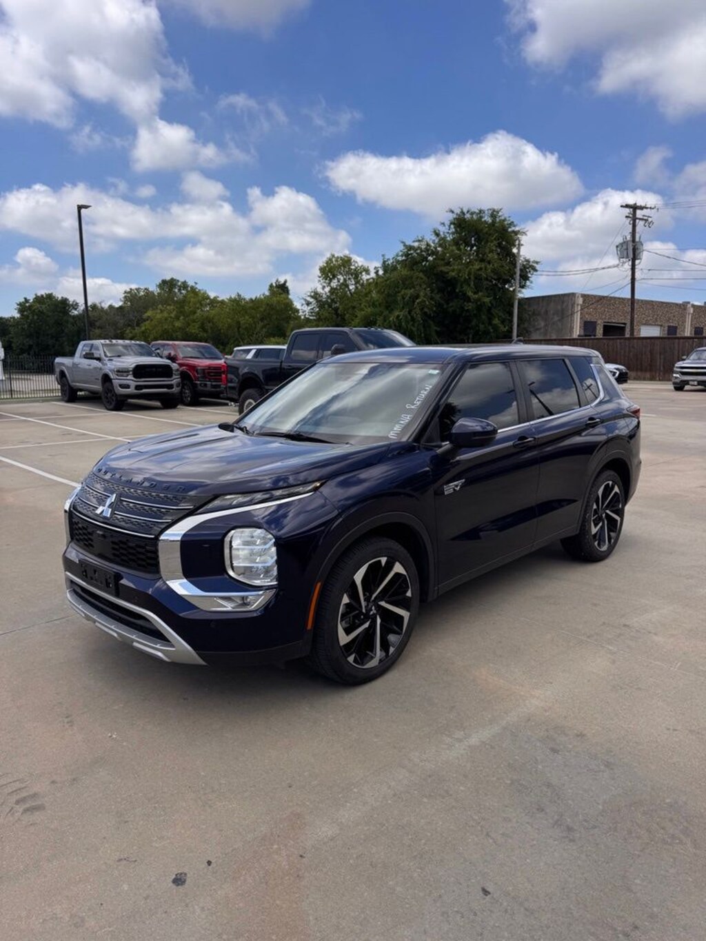 Used 2024 Mitsubishi Outlander PHEV SE SUV