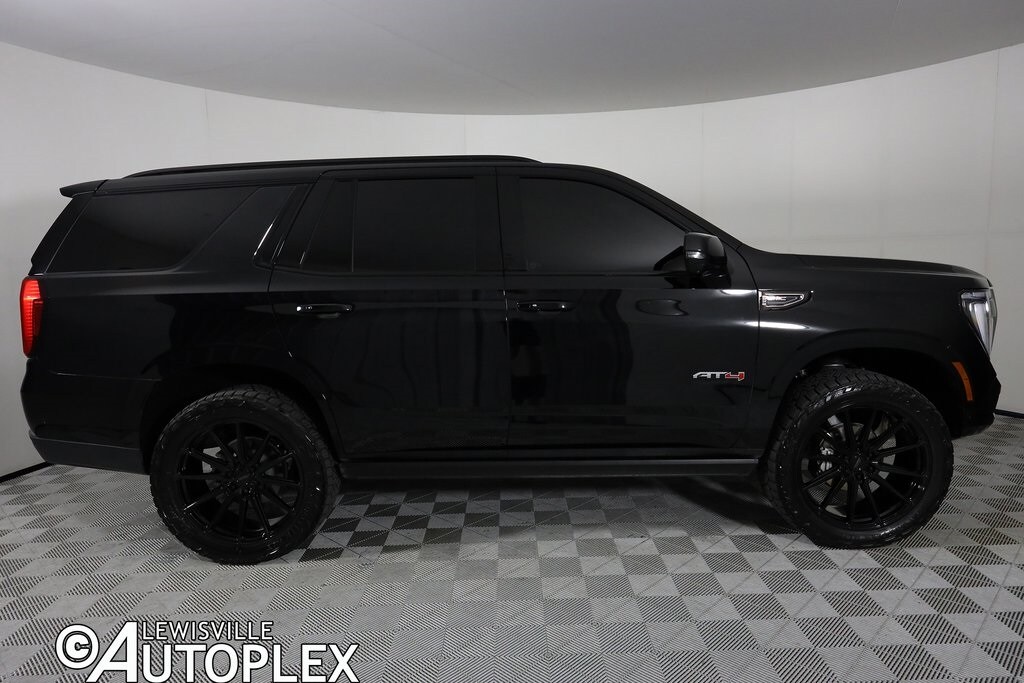2025 Gmc Yukon AT4 Ultimate photo 4