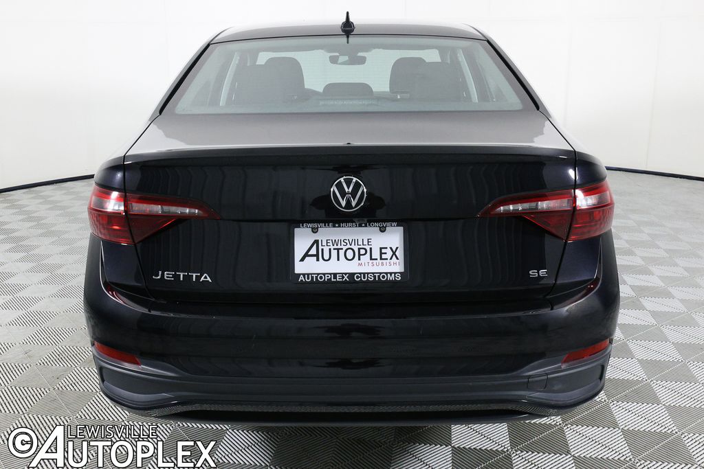 2024 Volkswagen Jetta SE - Photo 6