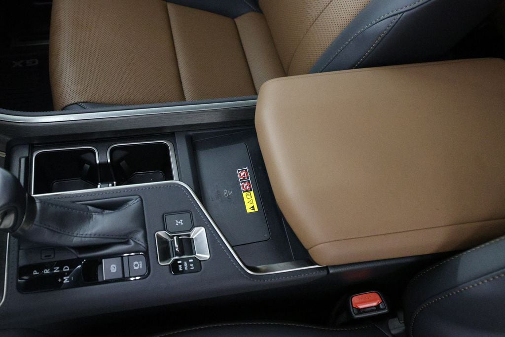2024 Lexus GX Premium+ - Photo 34