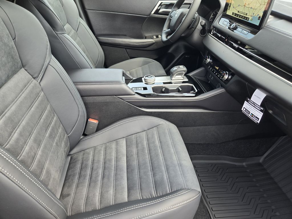 2025 Mitsubishi Outlander Trail Edition - Photo 10