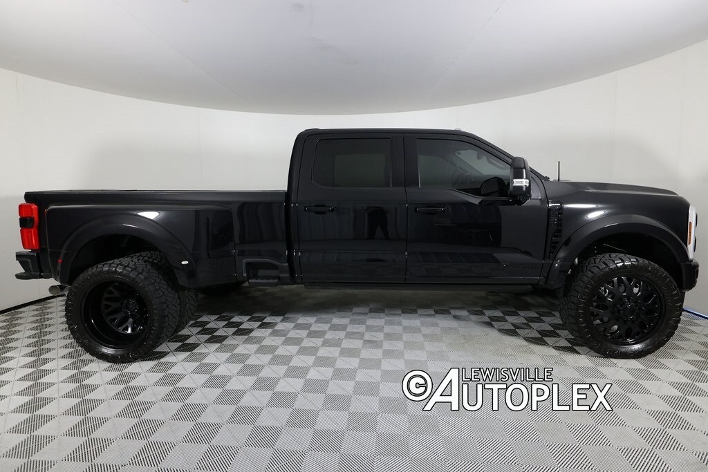 2024 Ford F-450 Limited photo 4
