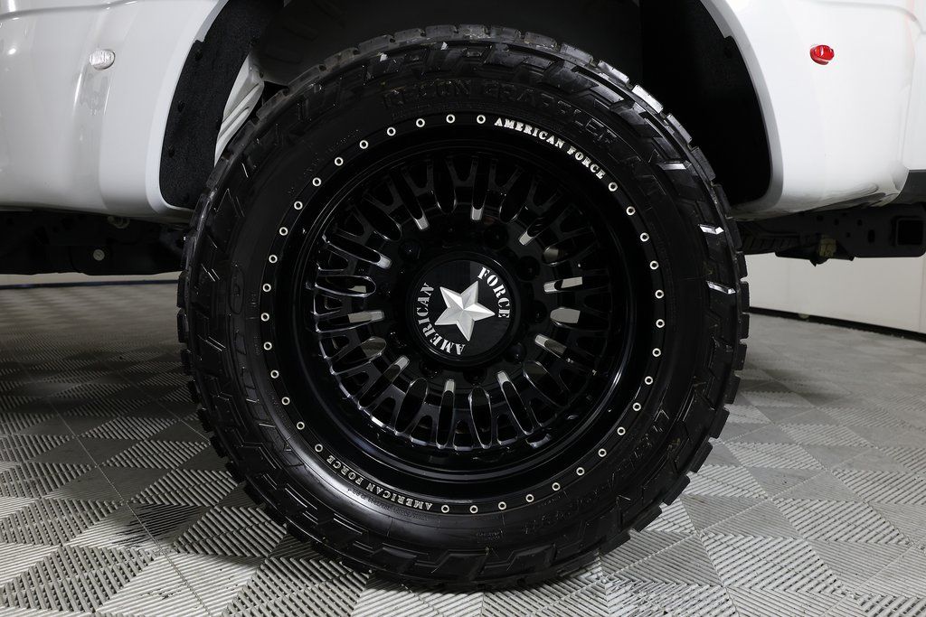 2025 Ford F-350 Super Duty Platinum - Photo 50