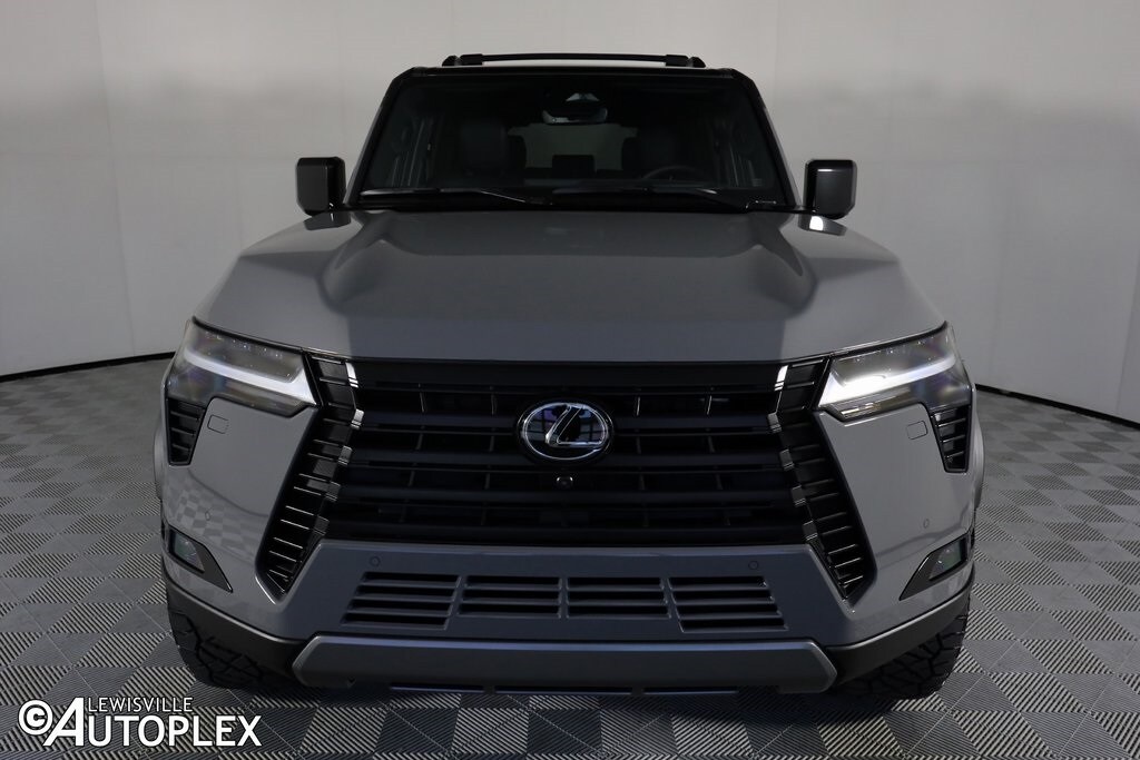 2025 Lexus GX 550 Overtrail photo 2