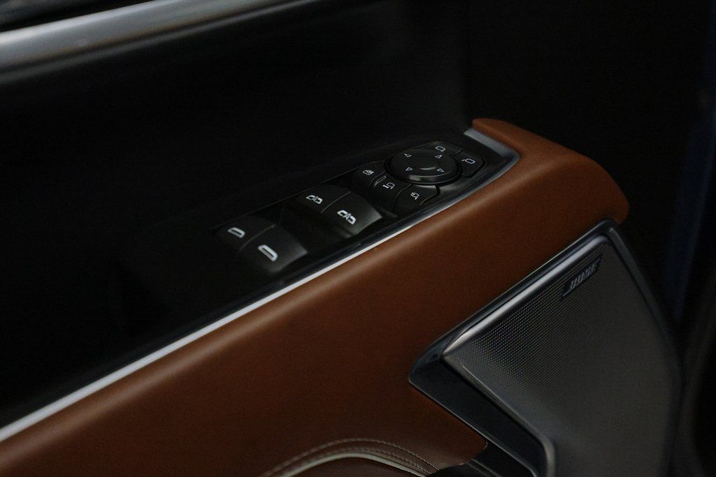 2025 GMC Sierra 3500HD Denali Ultimate - Photo 16