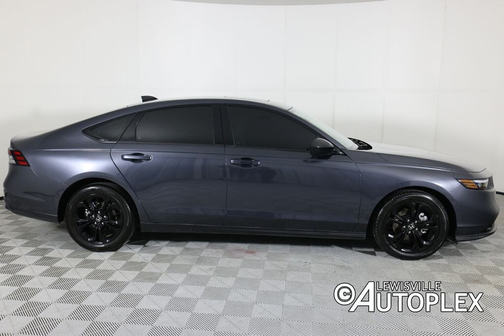 Used 2025 Honda Accord SE Sedan