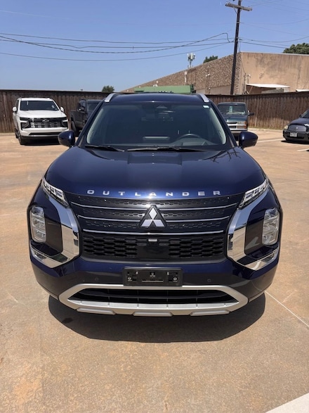 2023 Mitsubishi Outlander SUV SEL