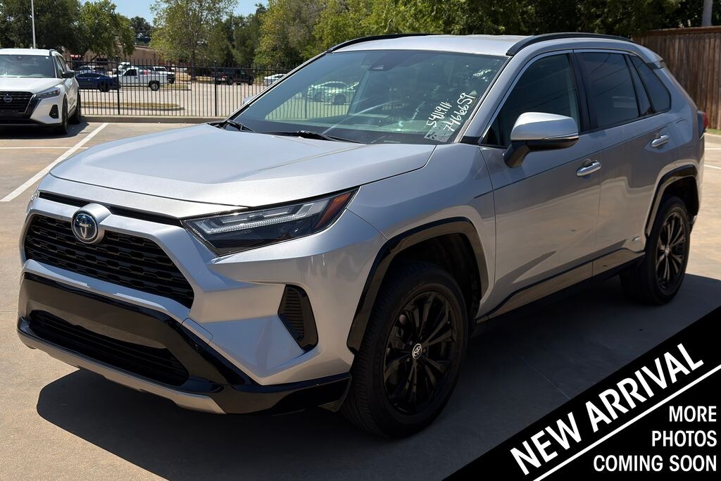 Used 2022 Toyota RAV4 Hybrid SE SUV
