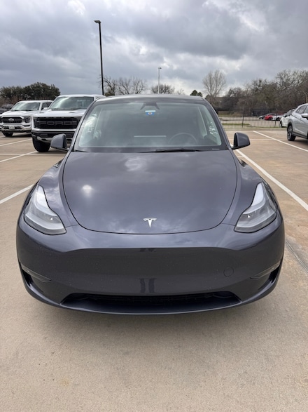 2023 Tesla Model Y SUV Long Range