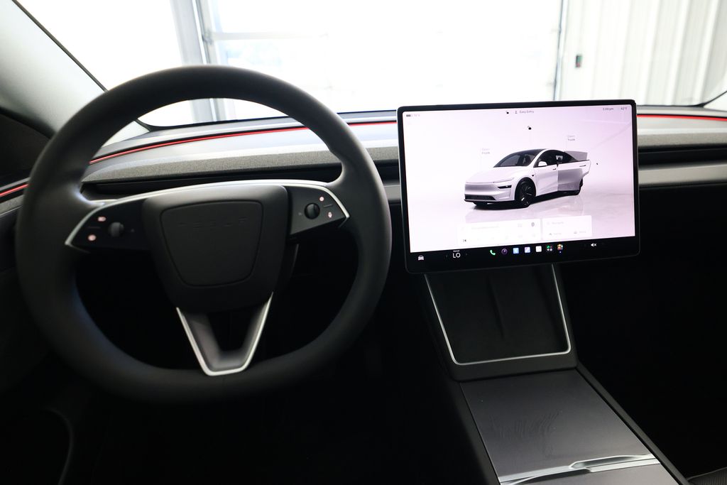 2026 Tesla Model Y Long Range - Photo 17