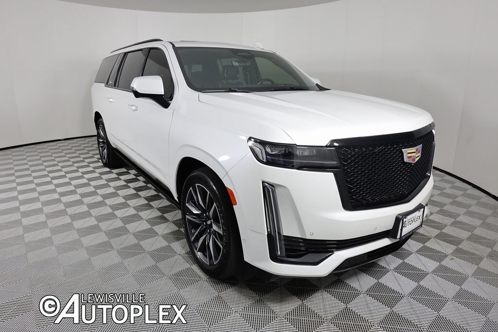 2022 Cadillac Escalade ESV Sport photo 3