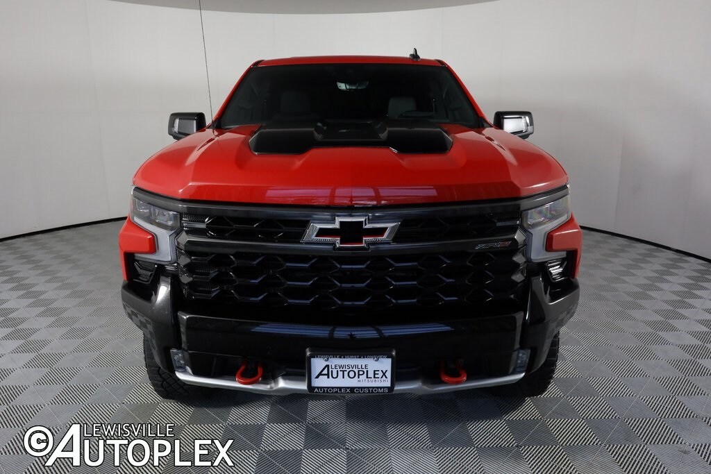 2024 Chevrolet Silverado 1500 ZR2 photo 2