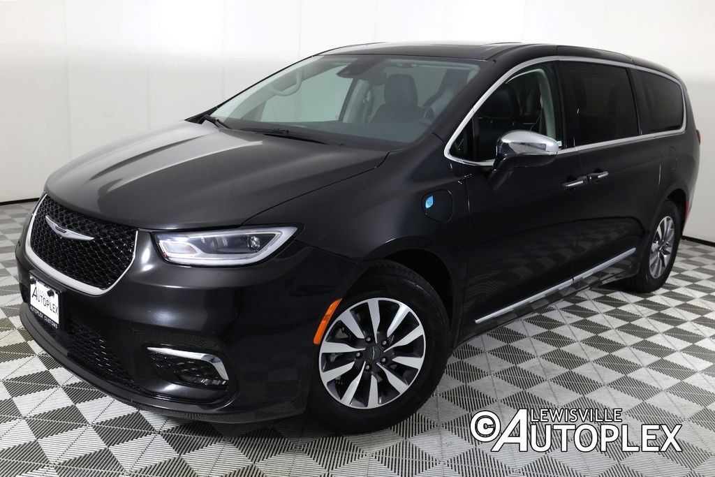 Used 2023 Chrysler Pacifica Plug-In Hybrid Limited Minivan/Van