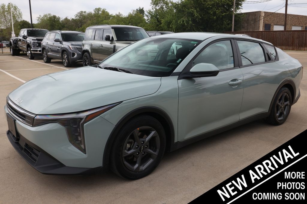 Used 2025 Kia K4 LXS Sedan