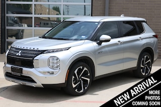 Used 2025 Mitsubishi Outlander PHEV SUV SE For Sale in Fort Worth