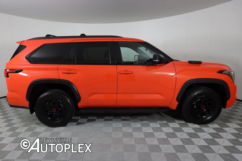 2023 Toyota Sequoia TRD Pro photo 4