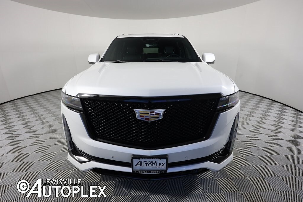 2022 Cadillac Escalade ESV Sport photo 2
