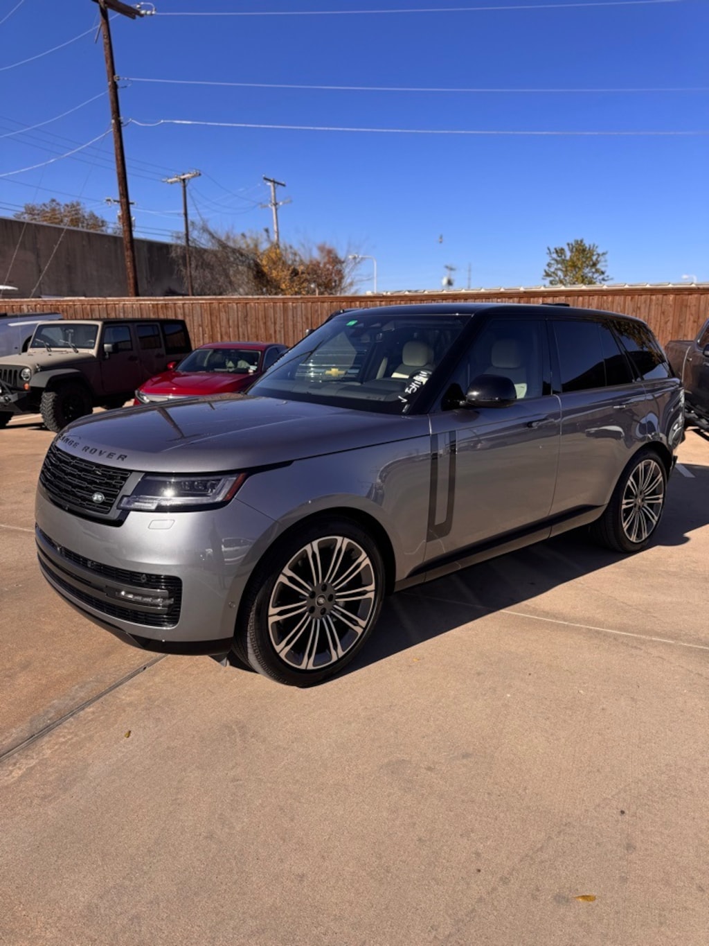 Used 2025 Land Rover Range Rover SE SUV