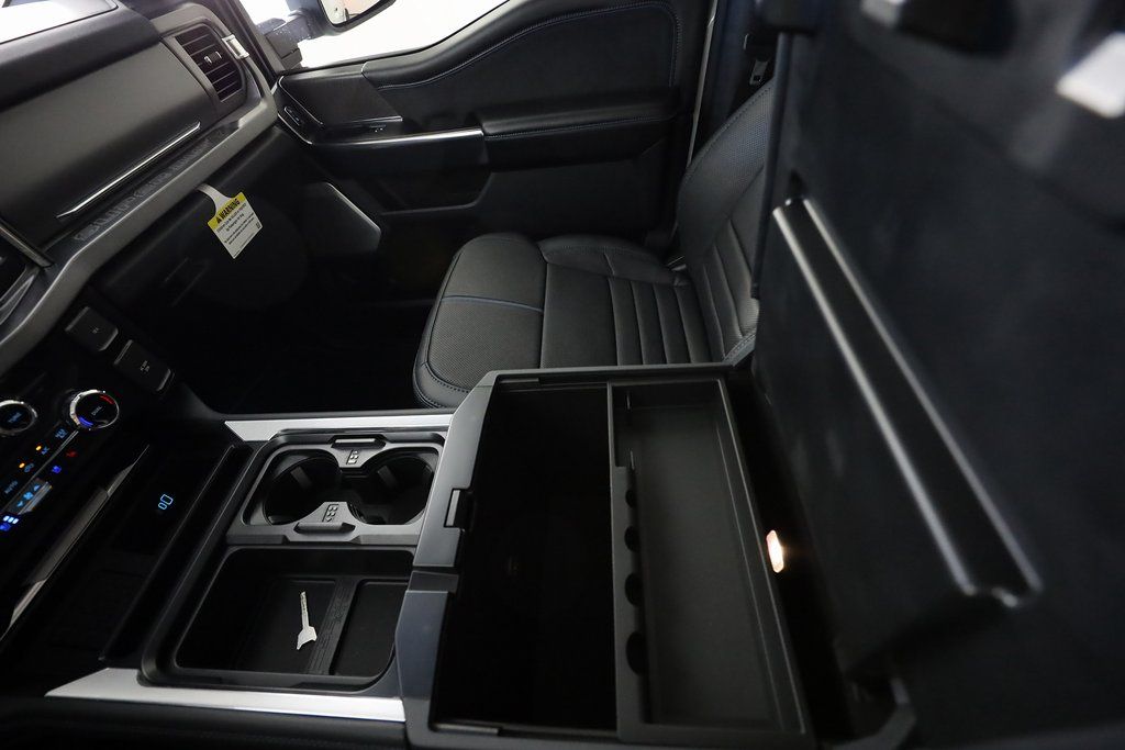2025 Ford F-250 Super Duty Platinum - Photo 42