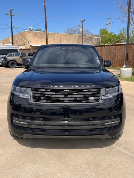 2025 Land Rover Range Rover SUV SE