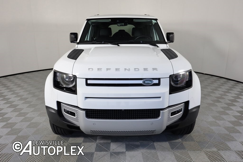 2023 Land Rover Defender 110 SE photo 2