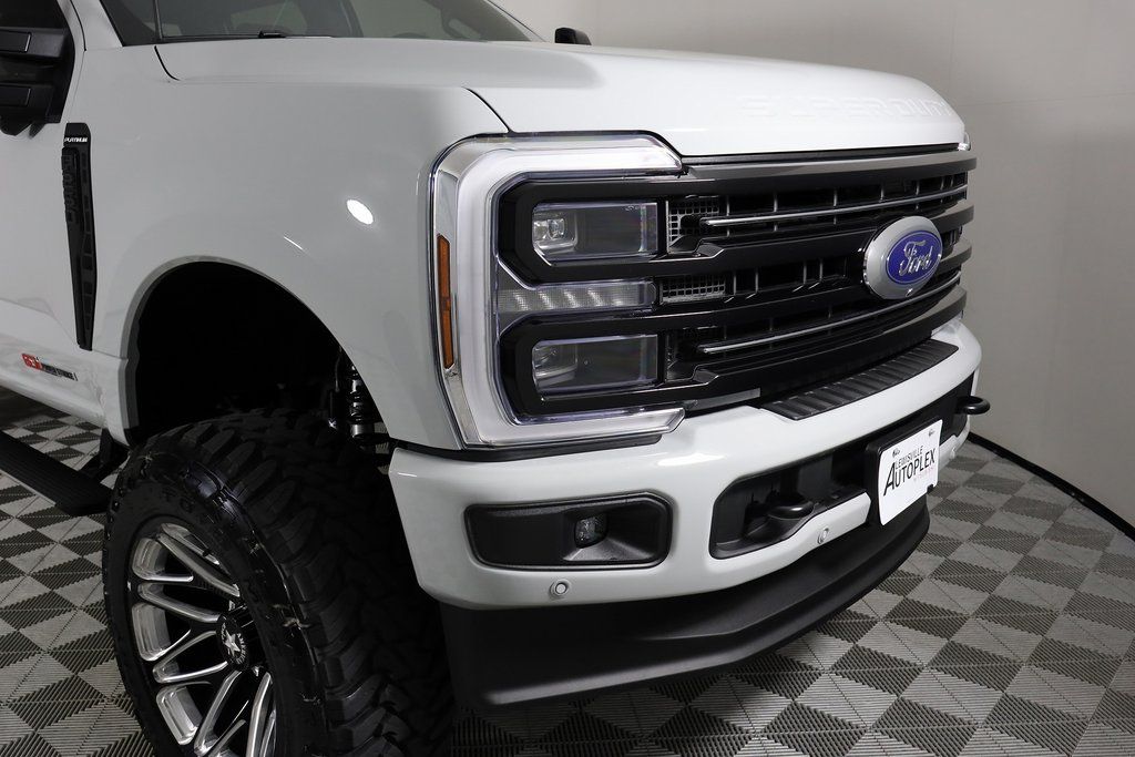 2025 Ford F-250 Super Duty Platinum - Photo 47