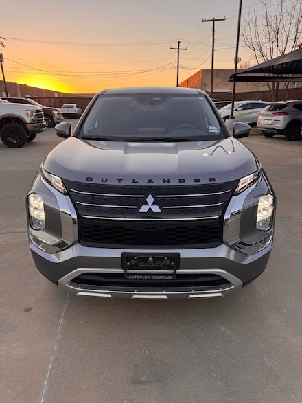 2024 Mitsubishi Outlander SUV SE