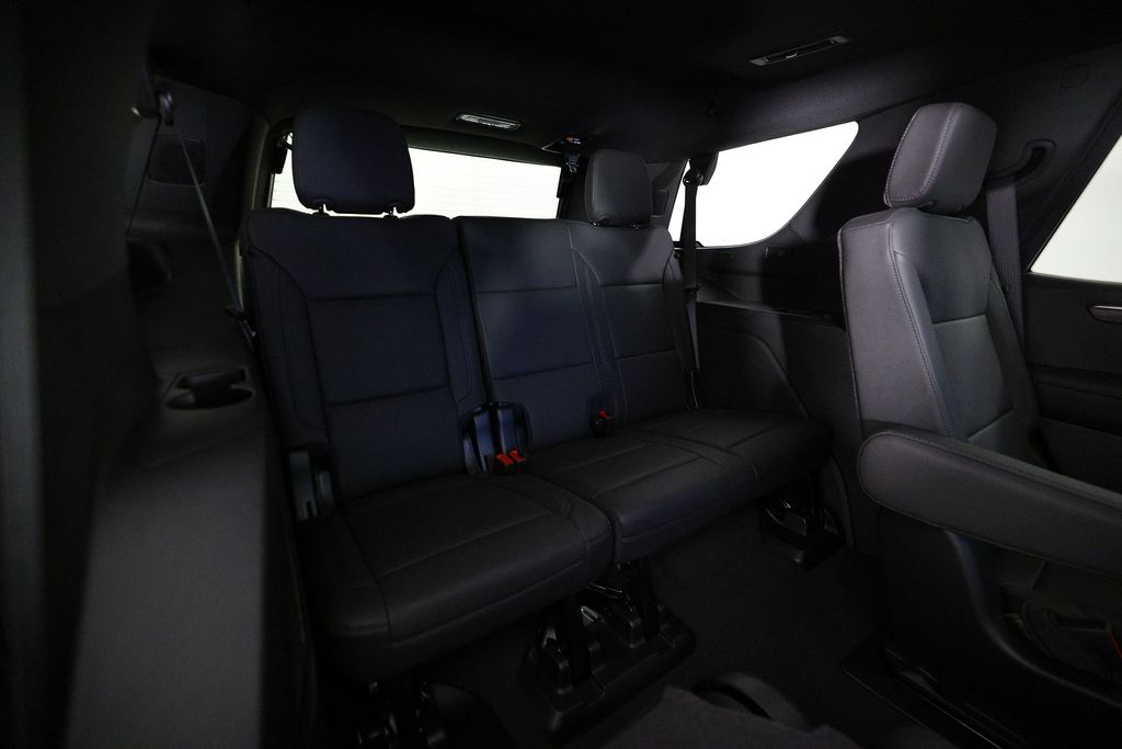 2026 Chevrolet Tahoe Z71 - Photo 12