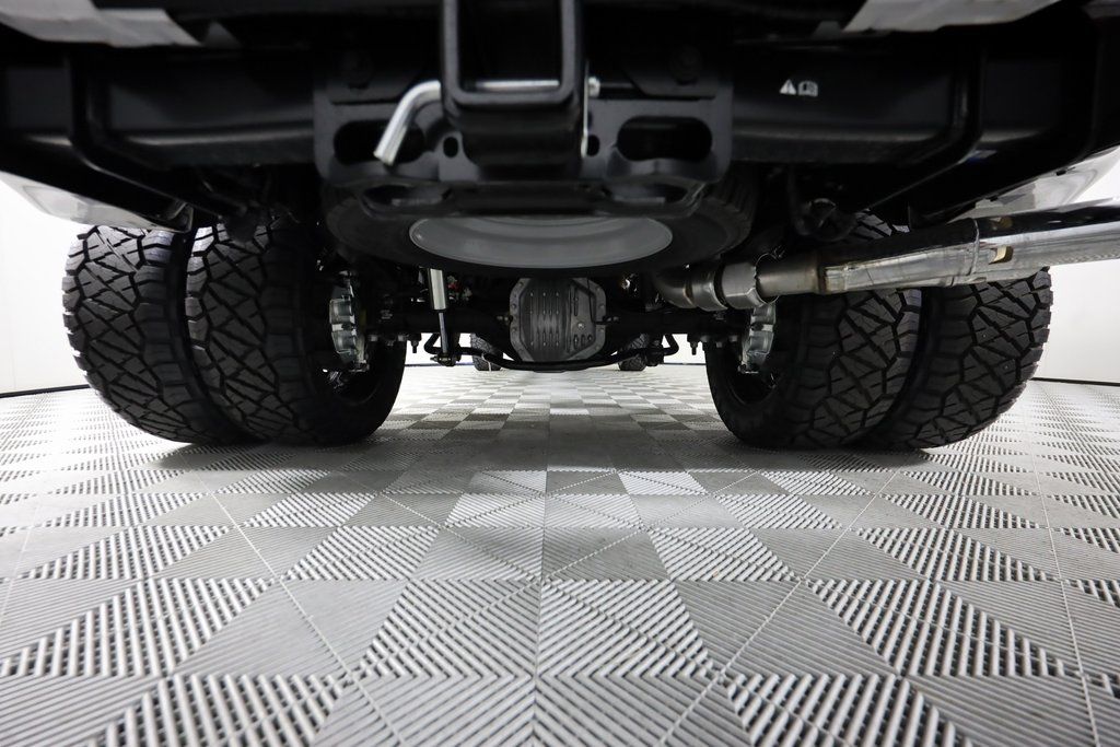 2025 Ford F-450 Super Duty Platinum - Photo 8