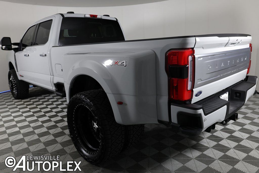 2025 Ford F-350 Super Duty Platinum - Photo 8