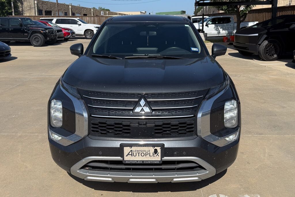 Used 2024 Mitsubishi Outlander PHEV SE SUV