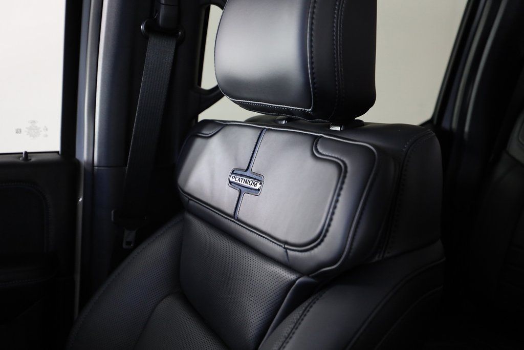 2025 Ford F-250 Super Duty Platinum - Photo 44