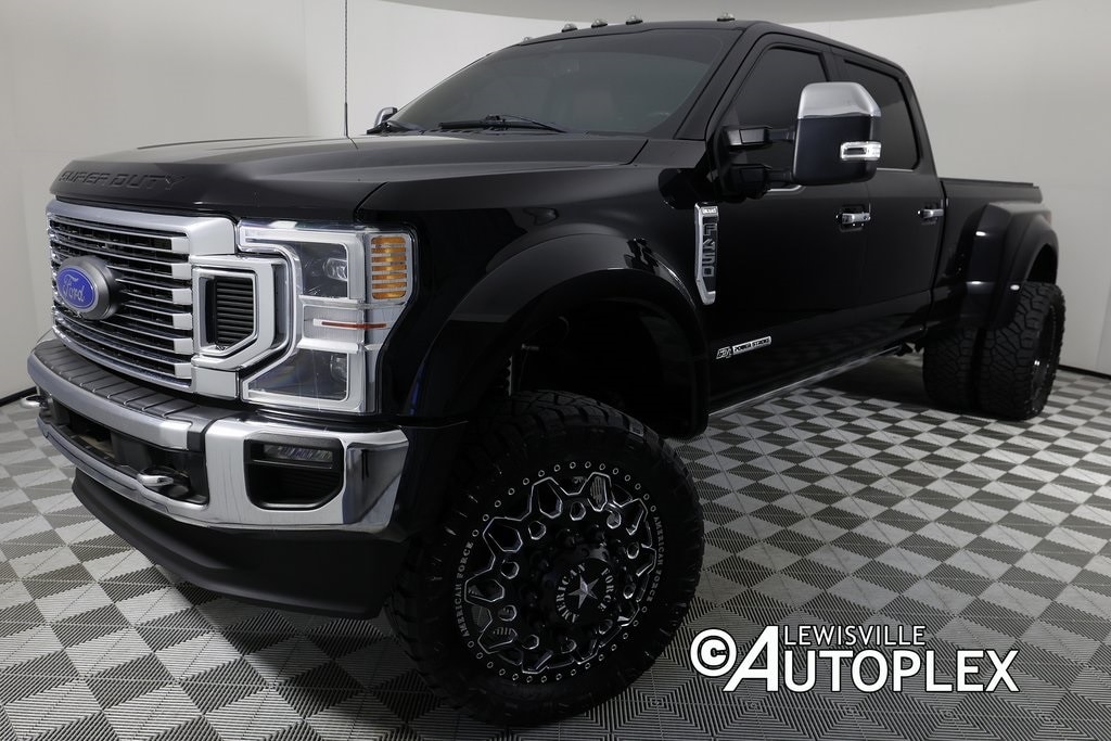 2022 Ford F-450 Super Duty King Ranch's photo