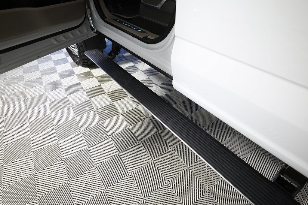 2025 Ford F-350 Super Duty Platinum - Photo 16