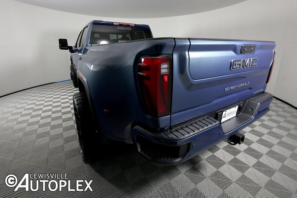 2025 GMC Sierra 3500HD Denali Ultimate - Photo 9