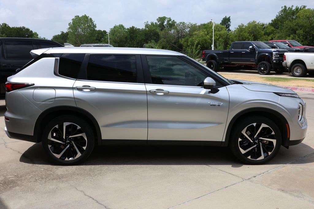 Used 2025 Mitsubishi Outlander PHEV SE SUV