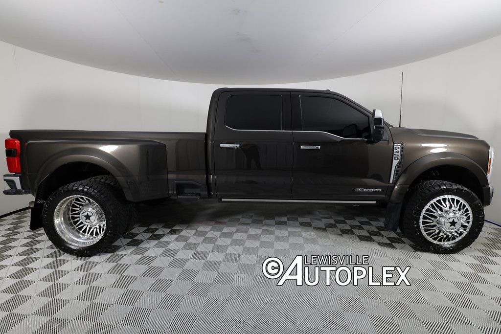 Used 2025 Ford F-450 Lariat Truck