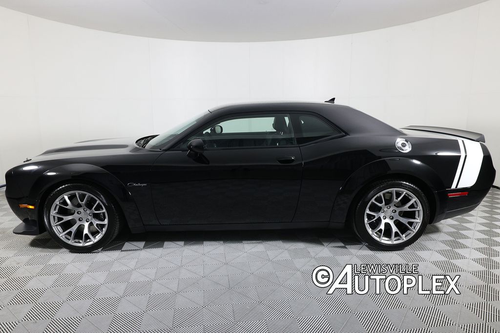 2023 Dodge Challenger SRT - Photo 8