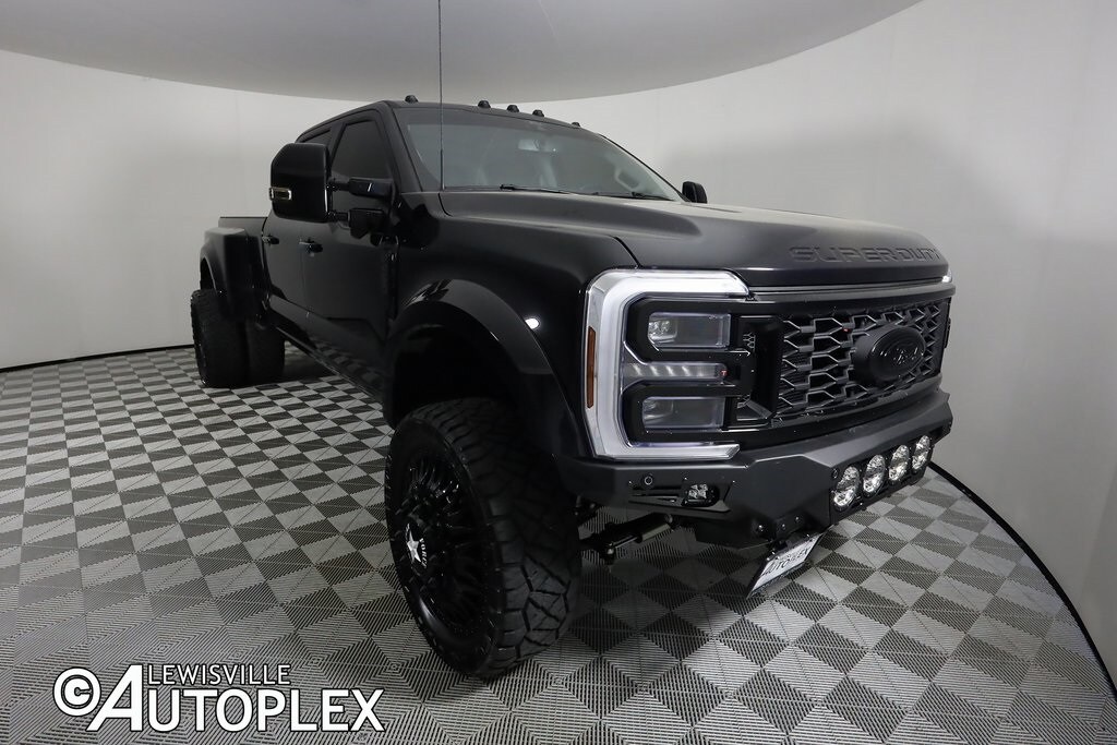 2024 Ford F-450 Limited photo 3