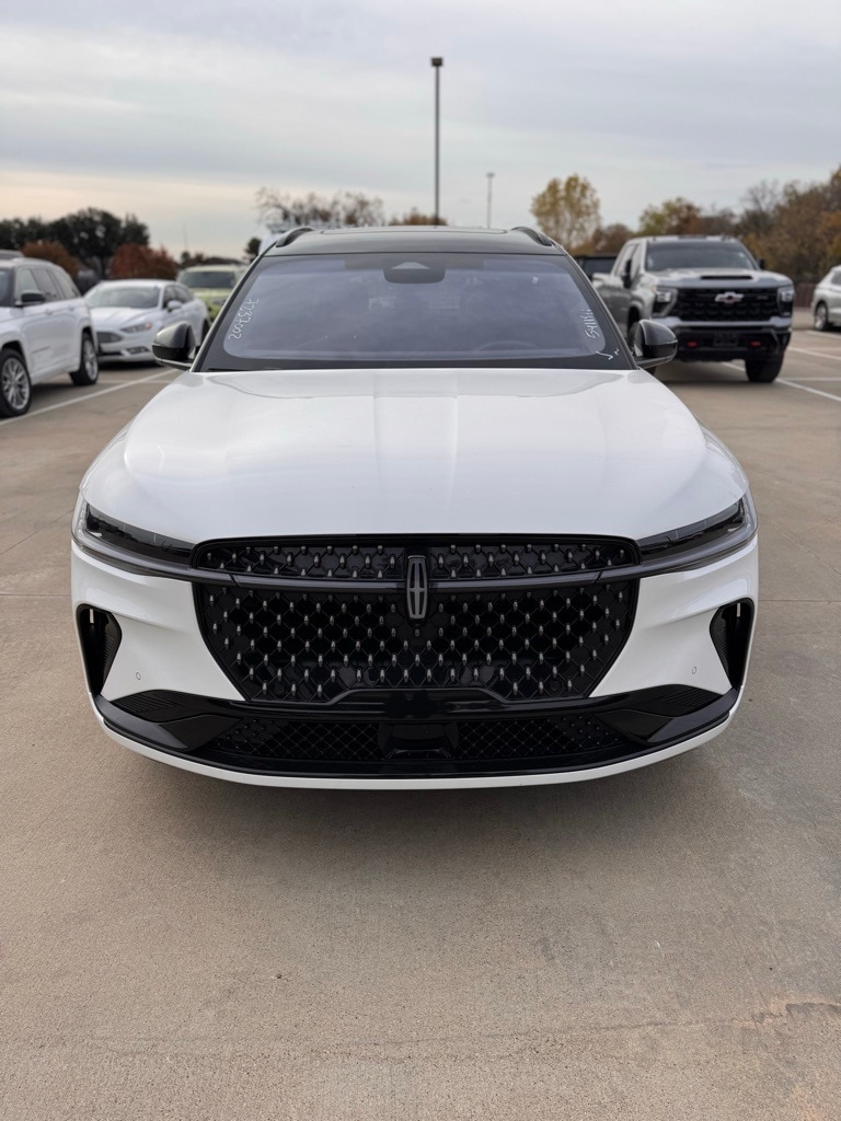 2024 Lincoln Nautilus Black Label's photo