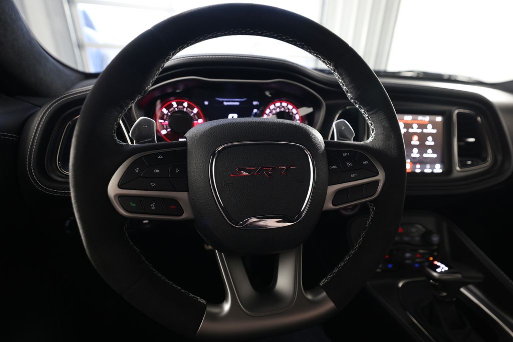 2023 Dodge Challenger SRT - Photo 18