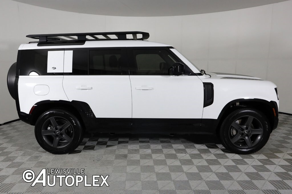 2022 Land Rover Defender X-Dynamic SE photo 4