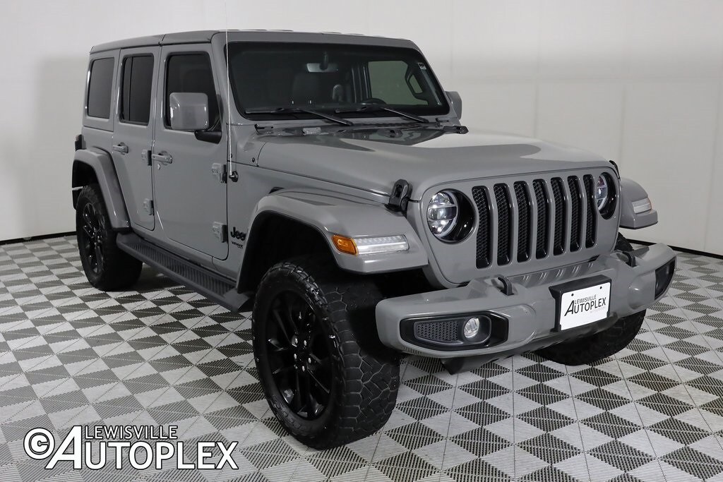 2022 Jeep Wrangler Unlimited Sahara High Altitude photo 3