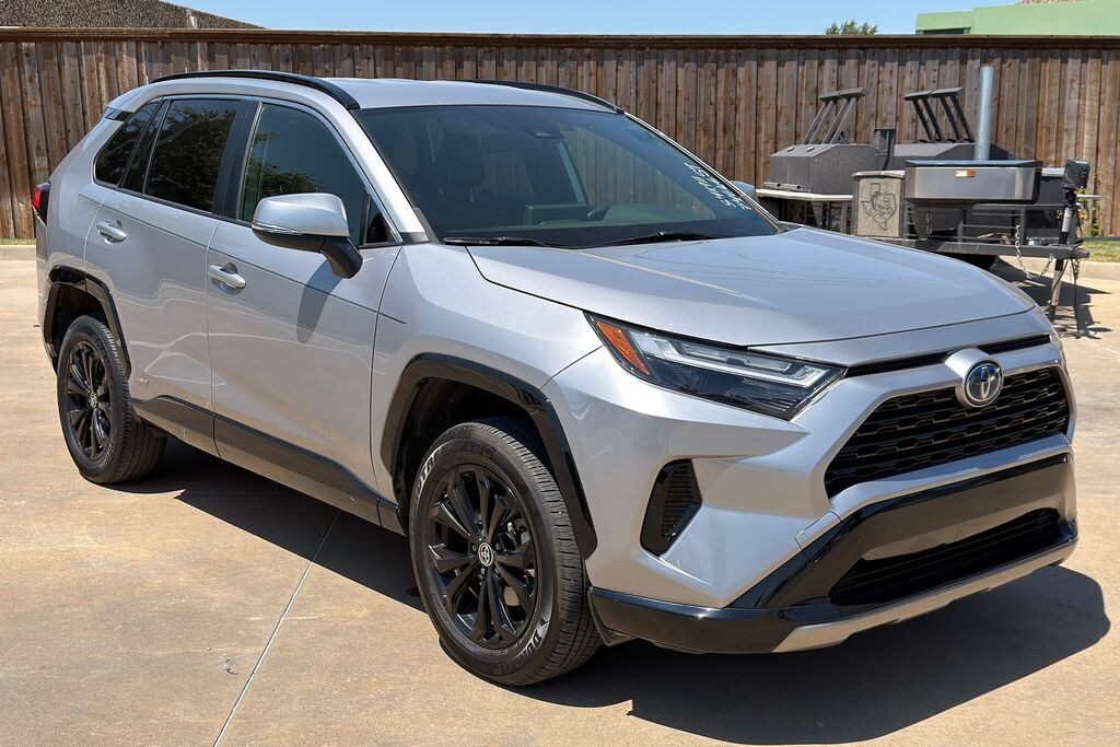Used 2022 Toyota RAV4 Hybrid SE SUV