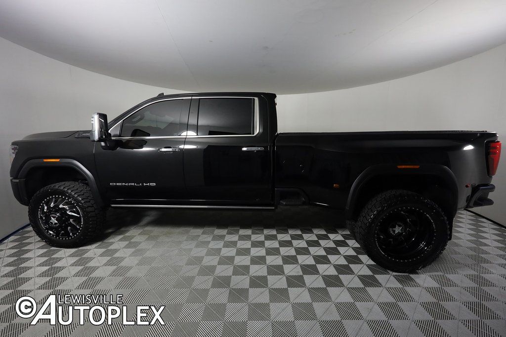 2024 GMC Sierra 3500HD Denali Ultimate - Photo 10